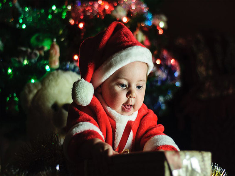 https://famvibe.com/cdn/shop/articles/baby_s_first_christmas_stockings_800x.jpg?v=1657874377