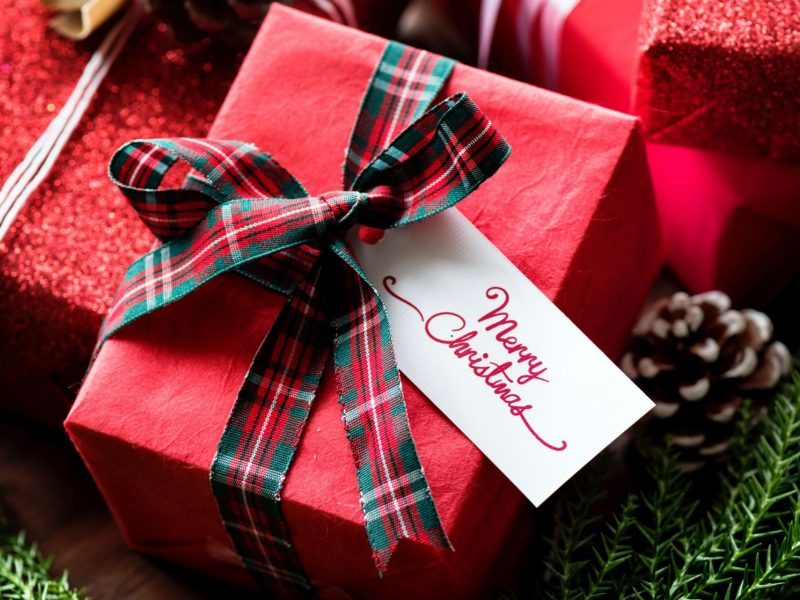 christmas gifts for friends in 2022