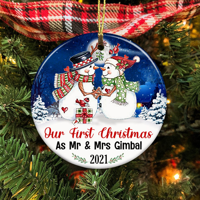 Personalized Christmas Snowman Couple Circle Ornament AG267 24O57 1