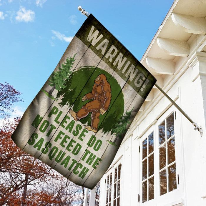Funny Do Not Feed Sasquatch Camping Garden Flag JN253 81O34 1