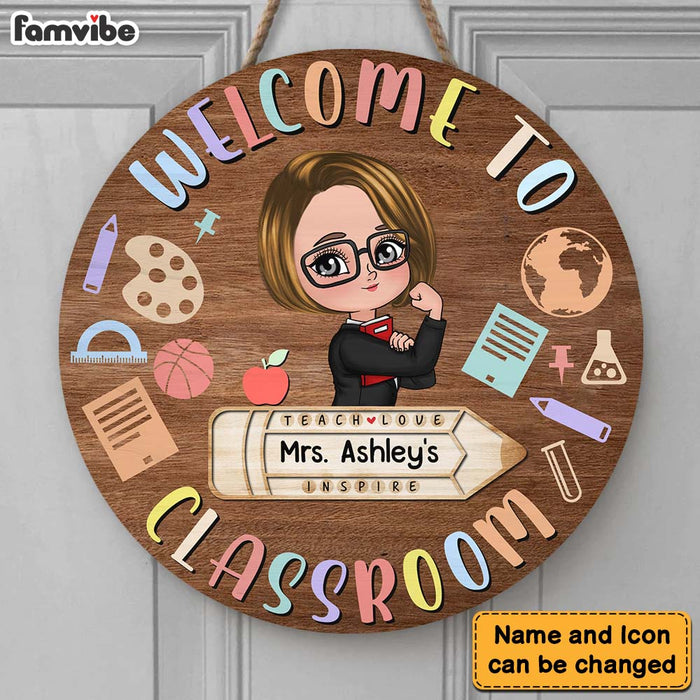 Personalized Back To School Gift For Teacher Welcome To Classroom Round Wood Sign 27047 1
