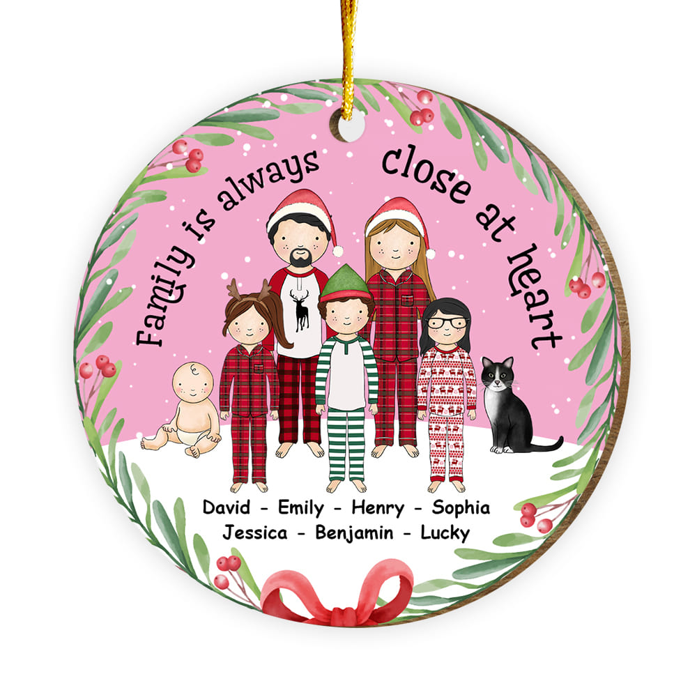 Personalized Gift For Family Christmas Always Close At Heart Circle Ornament 29986 Primary Mockup