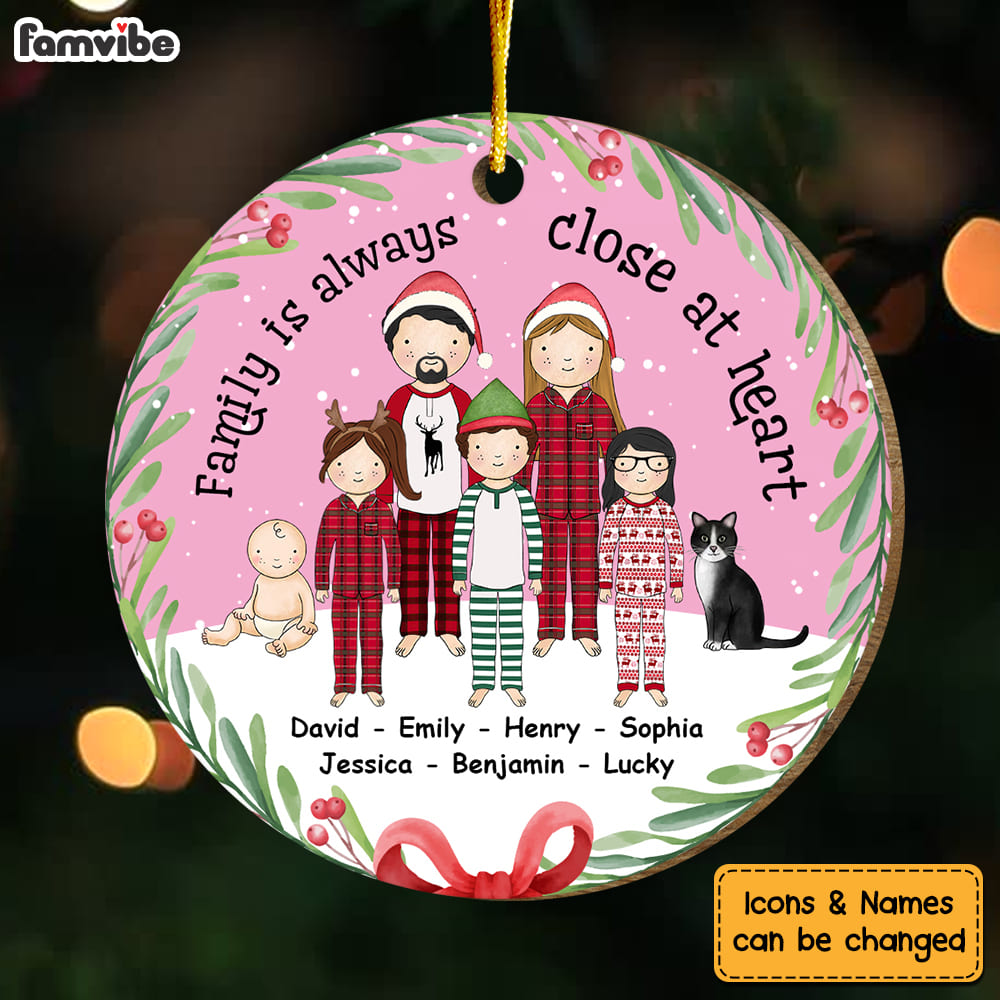 Personalized Gift For Family Christmas Always Close At Heart Circle Ornament 29986 Primary Mockup