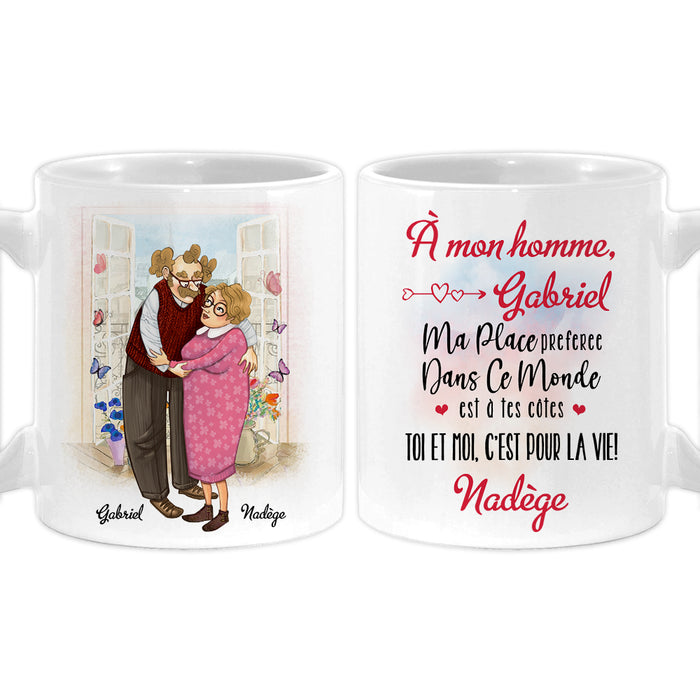 Personalized French Ma Place Préférée Dans Ce Monde Est À Tes Côtés Mug 30889 1