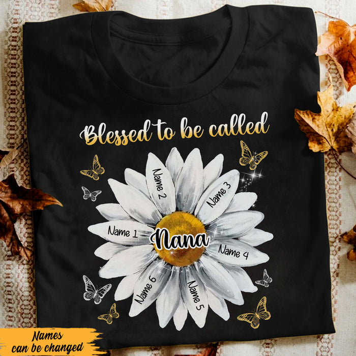 Personalized Mom Grandma Daisy Butterfly T Shirt MY61 67O47 1